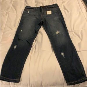 Sneak peak jeans high rise